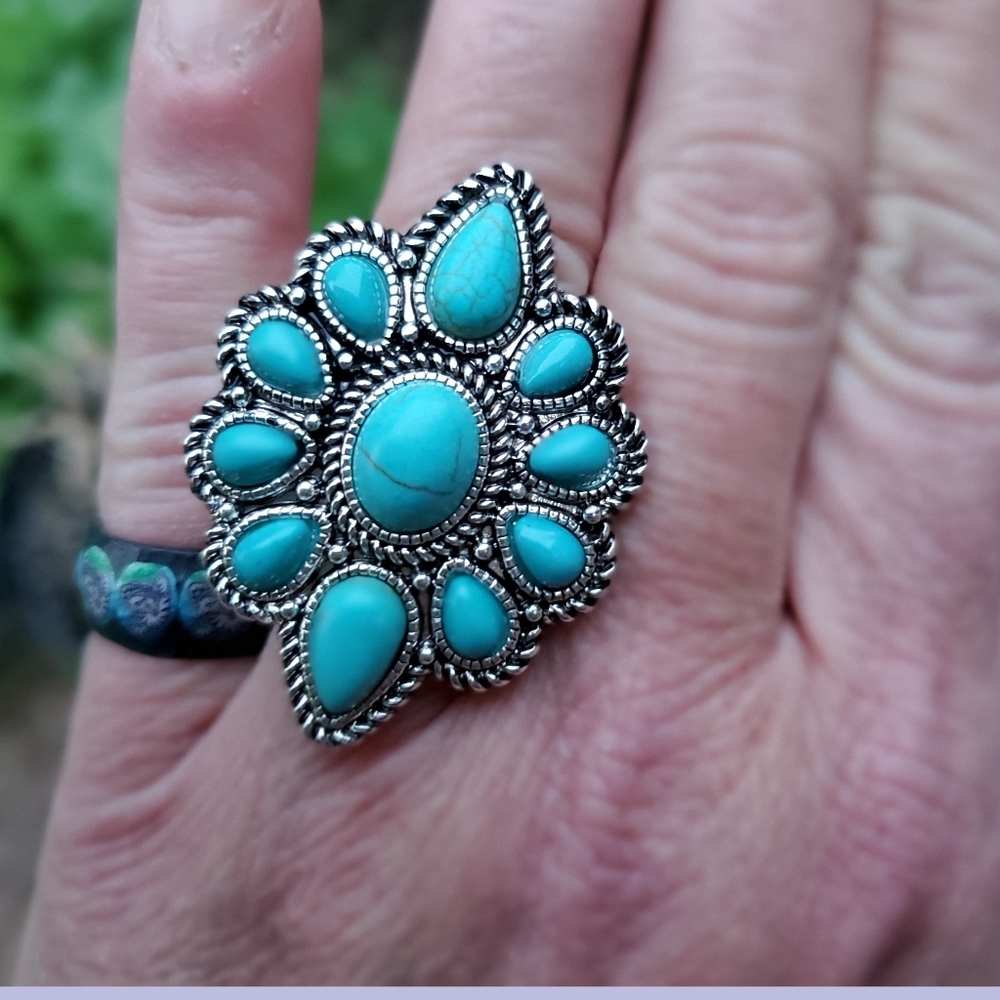 Free Spirit Native South Western People Faux Turquoise Multi Beaded Ring NWT